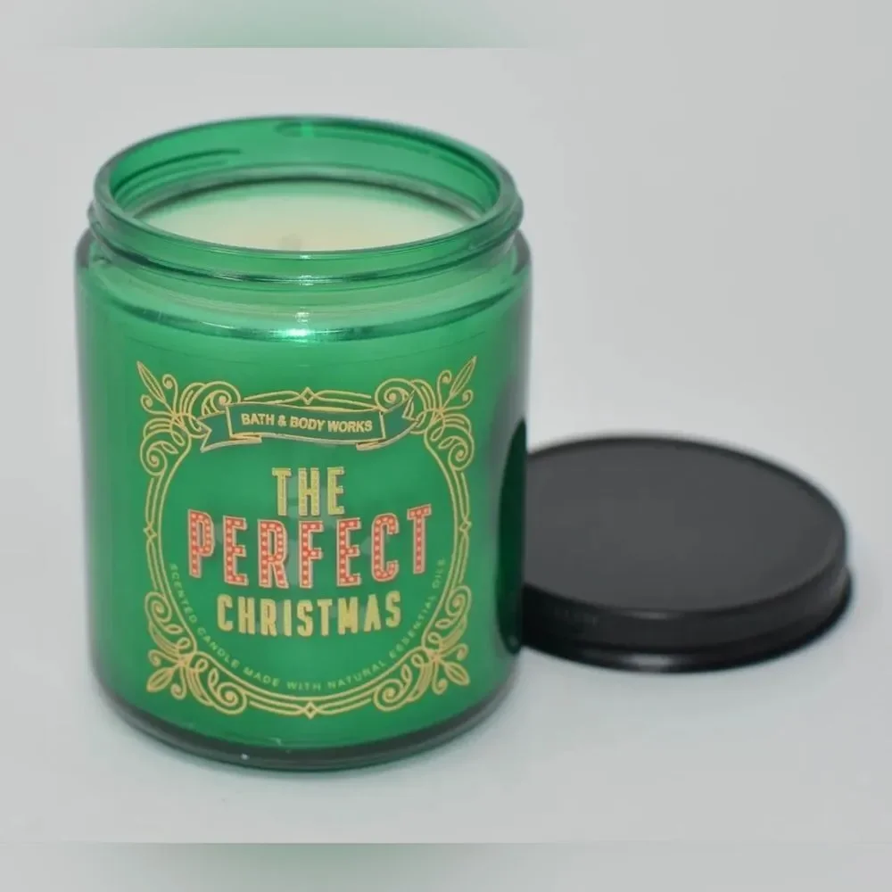 BATH & BODY WORKS THE PERFECT CHRISTMAS SCENTED CANDLE SINGLE WICK 7 OZ